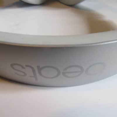 New Beats Solo3 Wireless  2020s image 5