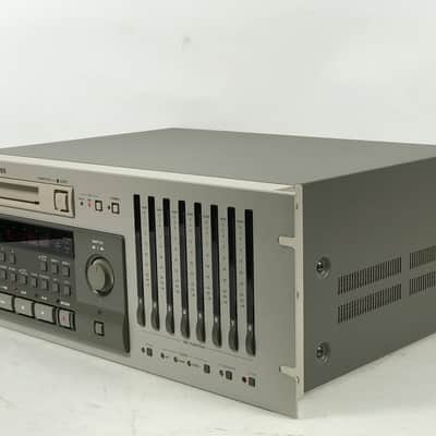 Tascam DA-88 Professional Digital 8 Track Multitrack Recorder image 4