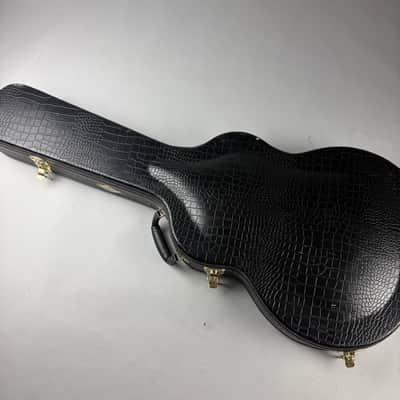 Taylor Triple Pickup T5c - Spruce Top Deluxe 2 single coils, and a Transducer.... Original Hardshell case image 12