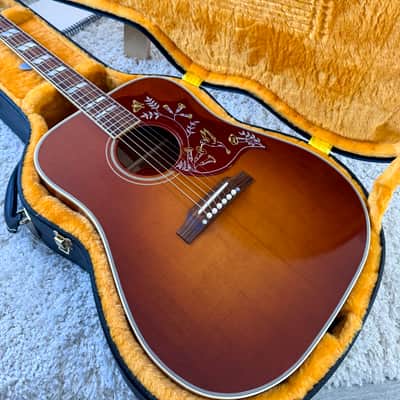 Gibson Custom Shop Historic 1960 Hummingbird with Fixed Bridge 2020 - Present - Heritage Cherry Sunburst - in a beautiful VOS finish image 1
