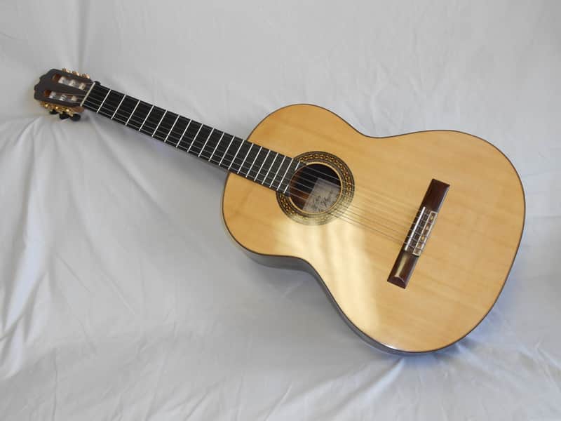 Lord of the Strings Classical Guitar 2015 Natural image 1