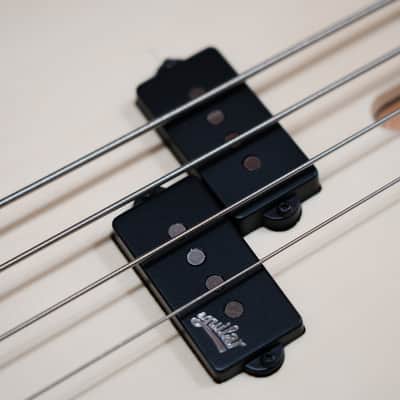 Fodera Monarch 4 Standard P image 8