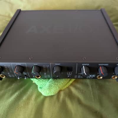IK Multimedia AXE I/O USB Audio Interface 2019 - Present - Black image 1