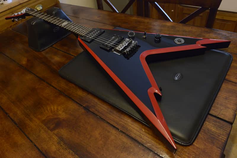 Dean Dimebag Darrell Razorback V Pantera Signature Dime Guitar