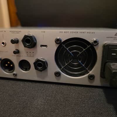 Darkglass Electronics Microtubes 900 V2 900-Watt Bass Amp Head image 7