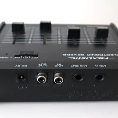 Realistic 32-1110 Desktop Electronic Reverb / Delay 1982 - 1989 - Black image 3