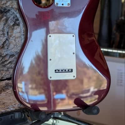 Fender STRATOCASTER image 6