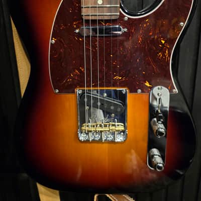 Fender American Professional II Telecaster with Rosewood Fretboard 2020 - Present 3-Color Sunburst image 6