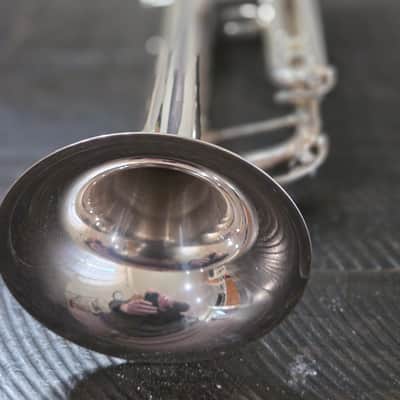 Yamaha YTR-8335LA Custom LA Trumpet image 8