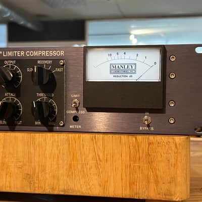 Manley Labs Variable MU Stereo Tube Compressor Limiter image 5