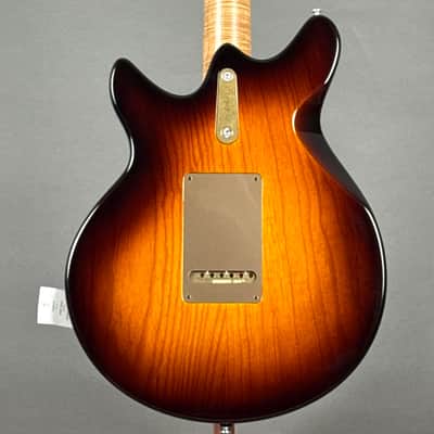 Eastman D’Ambrosio DC’54 2025 - 2-Color Sunburst image 8