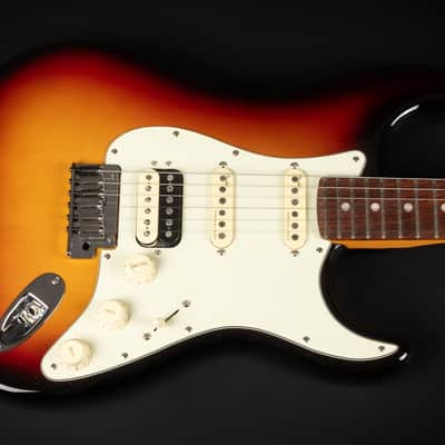 2022 Fender American Ultra Stratocaster HSS with Rosewood Fretboard - Ultraburst | USA Coil-Tap Compound Radius Locking Tuner | CoA OHSC image 4