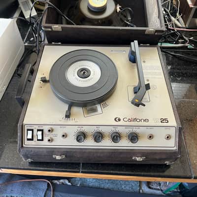 Vintage Califone 1925 Turntable Portable Record Player w/ Speaker; Tested image 1