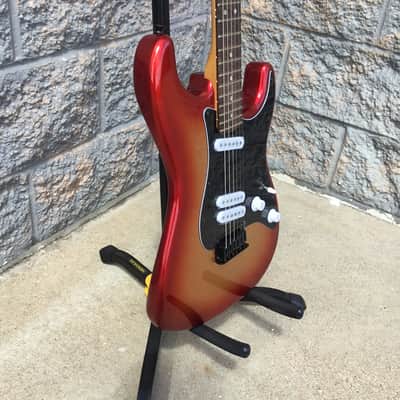 Squier Contemporary Stratocaster Special HT Sunset Metallic image 2