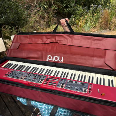 Nord Stage 2 HA88 Hammer Action 88-Key Digital Piano 2011 - 2014 - Red image 9