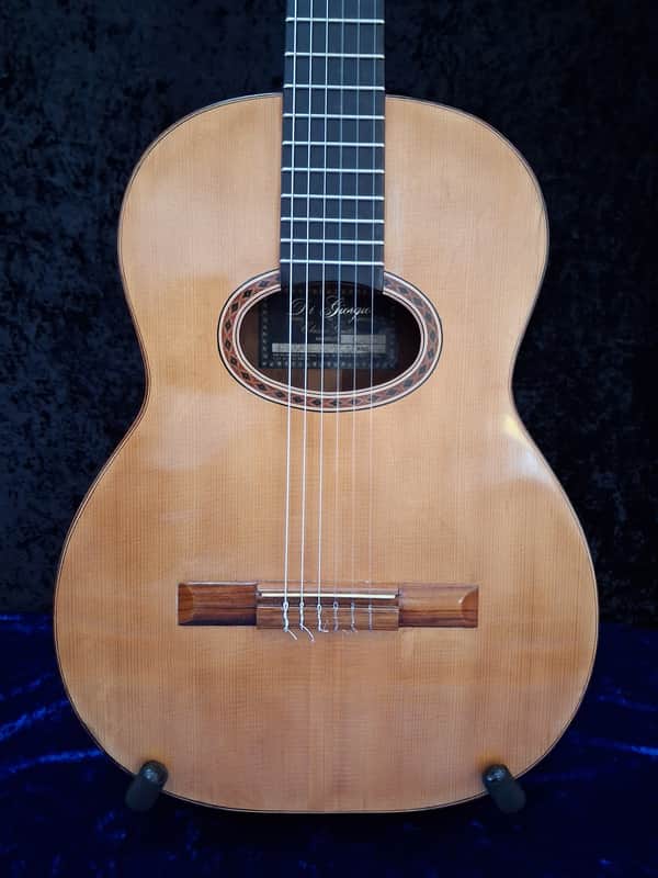 Vintage 1976 Di Giorgio Tárrega – Rare "Black Label" Model – João Gilberto Era image 1