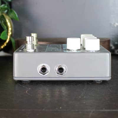 Preowned EHX Bass Mono Synth Pedal w/ Box & Power Supply image 3