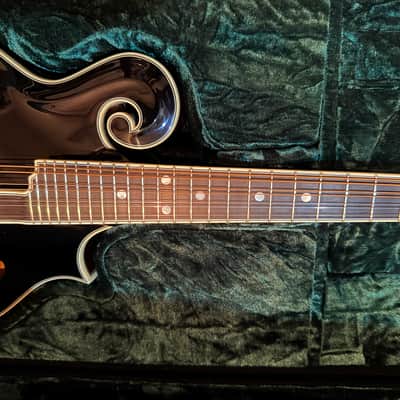 Bourgeois Guitars M5-F-BT, Bourgeois M5-F black top f- style mandolin- aged tone Adirondack/ European maple. 2025 - High gloss finish. Bourgeois M5-F black top f- style mandolin- aged tone Adirondack/ European maple. Mint condition. image 8