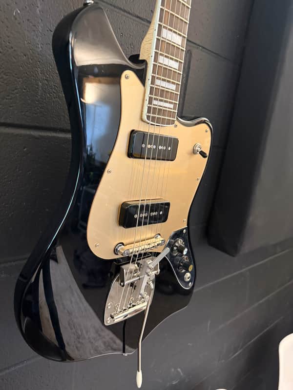Eastwood Maverick 2018 - Custom - Black Nitro - Fralin P90's - Steel Master G/B Bender image 1
