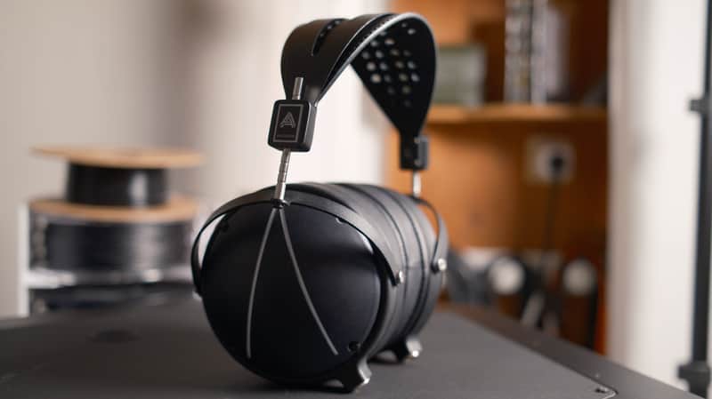 Audeze LCD-2 Closed Back with Hard Case image 1