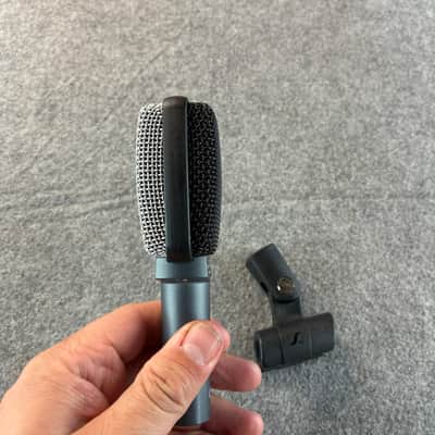 Sennheiser e609 Silver Supercardioid Dynamic Microphone 1998 - Present - Dark Gray image 2