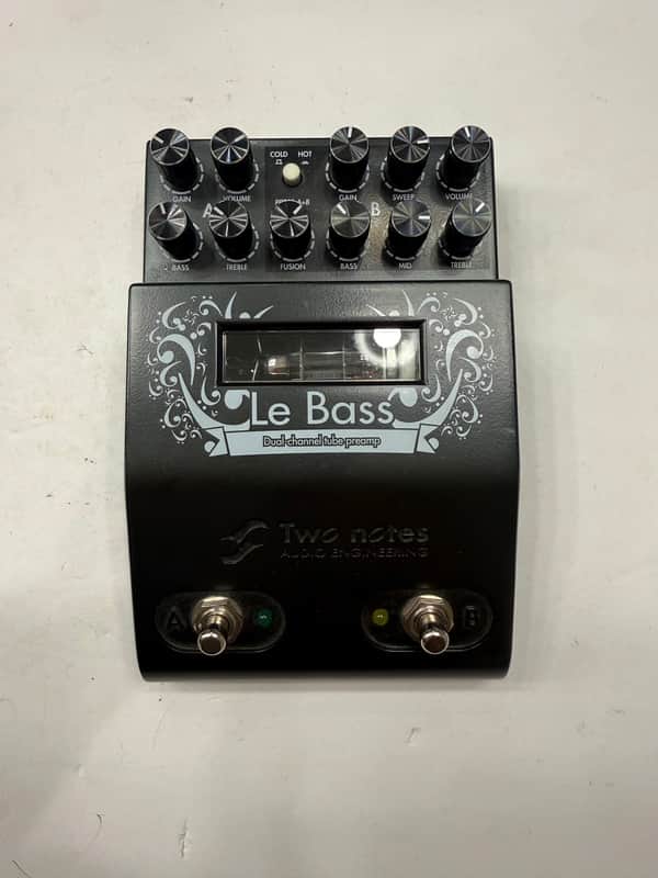Immagine Two Notes Le Bass Dual Channel Tube Preamp DI Direct Box Guitar Effect Pedal - 1
