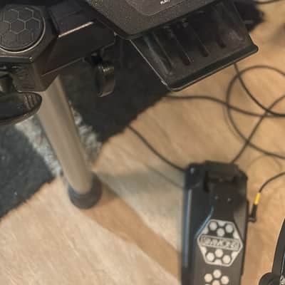 Simmons SD550 Electronic Drum Set with Mesh Pads Regular image 5
