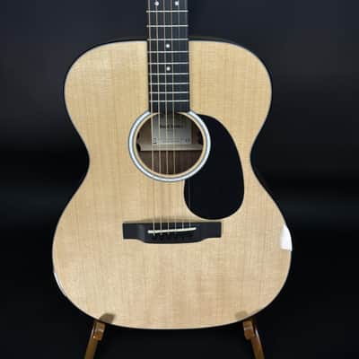 Martin 000-12E Acoustic Guitar image 2