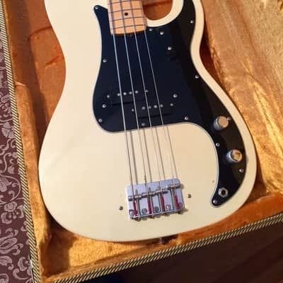Fender Custom Shop 2009 NAMM Master Built ‘66 Precision Bass. image 1