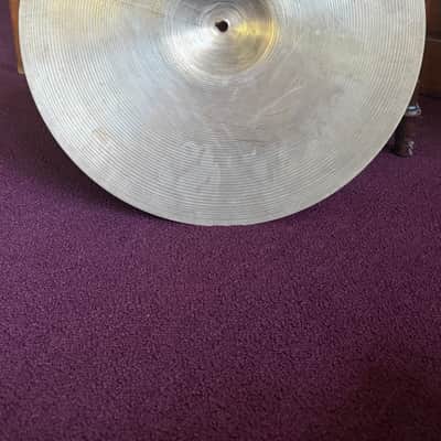 Zildjian Avedis 18” Crash 1970s image 3