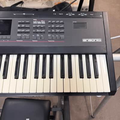 Vintage Ensoniq SD-1 Music Production Synthesizer Keyboard Made in the USA 1991 image 5