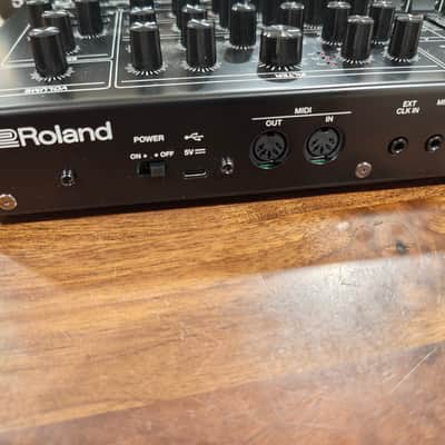 Roland SH-4D polyphonic desktop synthesizer image 10
