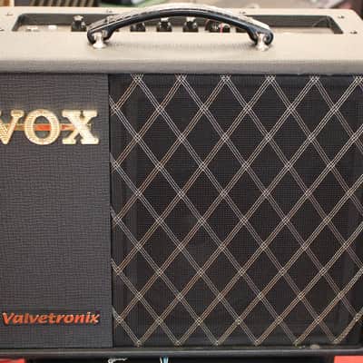 Vox VT20X 20-Watt 1x8" Digital Modeling Guitar Amplifier Combo Black image 1