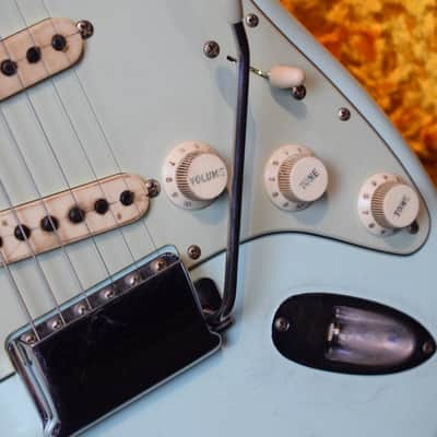 Fender Stratocaster Custom Shop Relic 2017 - sonic blue image 10