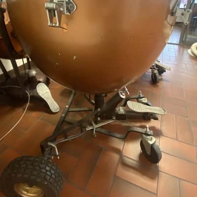 Very Clean Set of 2 Ludwig "Universal" Fiberglass Timpani, 26" and 29"; with wheels image 15