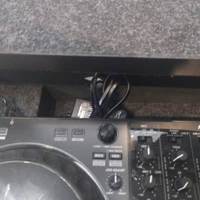 Pioneer DDJ-1000 4 Channel Rekordbox DJ Controller and Odyssey Case image 8