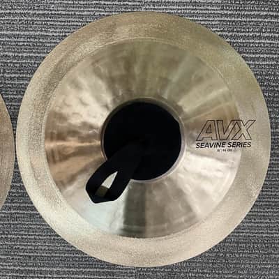SABIAN SVAX18 18" SEAVINE MARCHING CYMBALS (PAIR) - 1708G, 1733G - FLOOR MODEL image 5