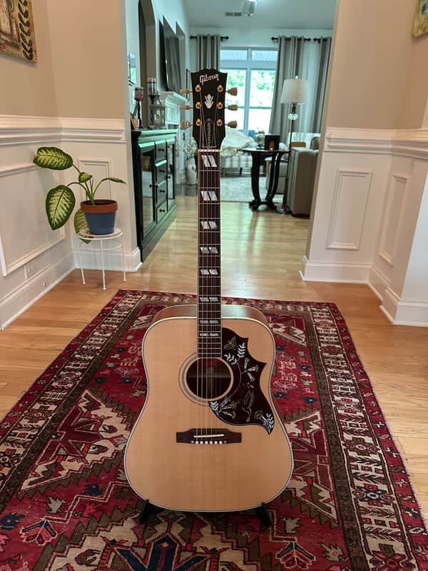 Gibson Hummingbird Faded