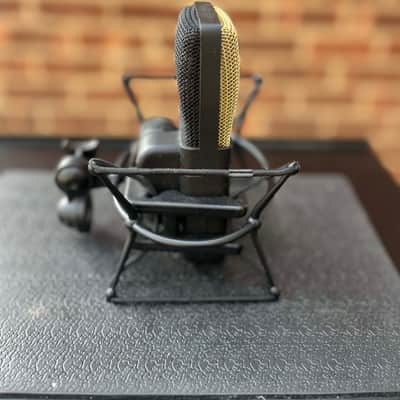 CAD Equitek E100-2 Large Diaphragm Supercardioid Condenser Microphone 2000s - Black and Gold image 4