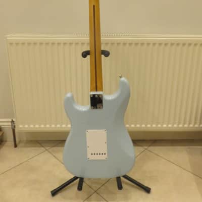 Fender Vintera '50s Stratocaster with Maple Fretboard 2019 - 2023 - Sonic Blue image 4