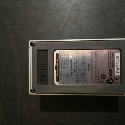 Boss TR-2 Tremolo (Silver Label) 1997 - Present - Green image 2