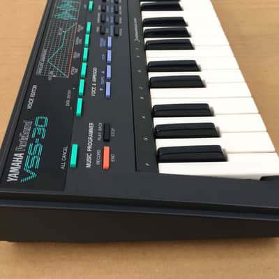 Yamaha VSS-30 Vintage Sampler Synthesizer Keyboard + Case image 4