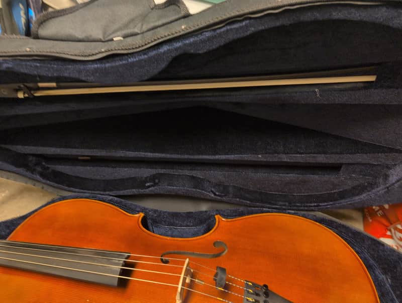 Fiddlerman Artist 2002 - Wood