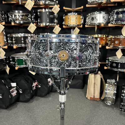 Peter Erskine's DW Jazz Series 5.5x14" Maple Gum Snare Drum in Black Abalone image 9