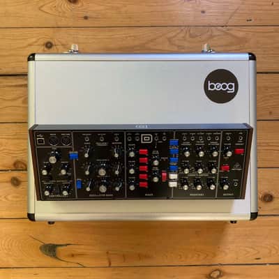 Behringer Model D Analog Synthesizer 2018 - Present - Black