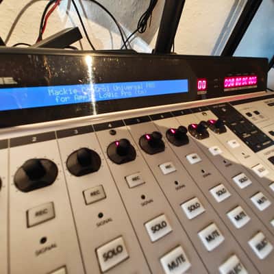 Mackie MCU Pro Universal DAW Control Surface 2008 - Present - Gray image 4
