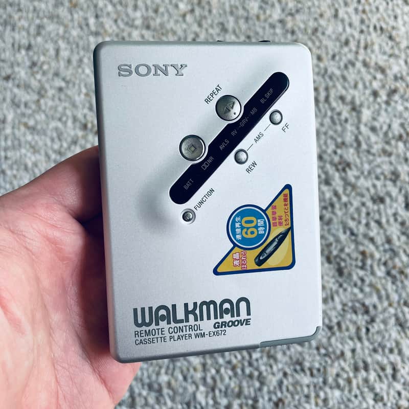 Sony EX672 Walkman Cassette Player, Excellent Silver ! Working ! image 1