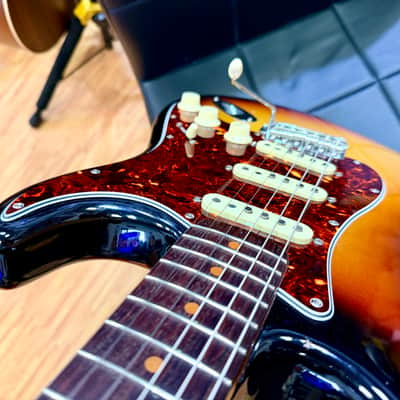 ✨2023✨ Fender American Vintage II 1961 Stratocaster USA~ 3-Color Sunburst + Case image 15