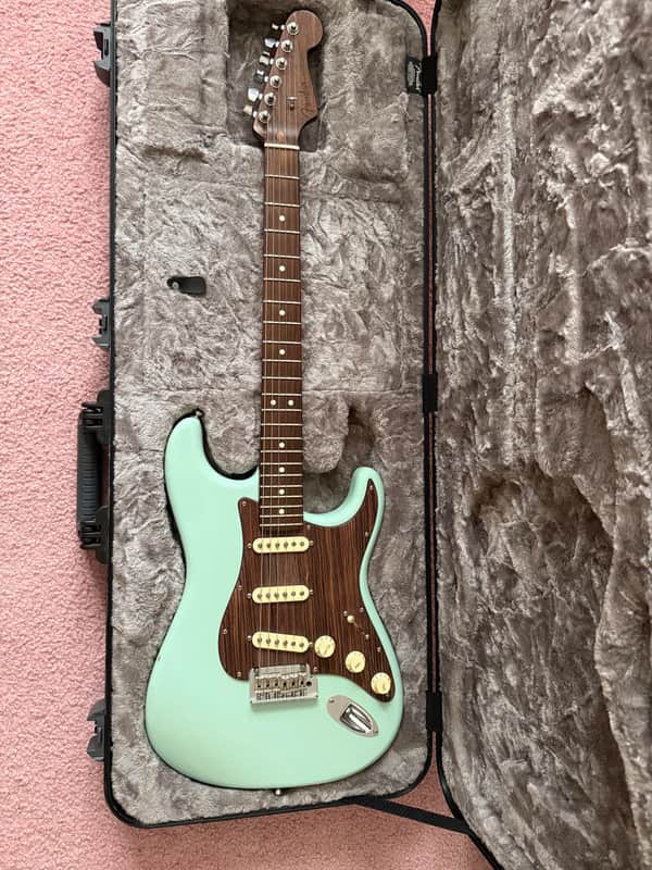 Fender Limited Edition American Professional Stratocaster with Rosewood Neck 2017 - Daphne Blue image 1