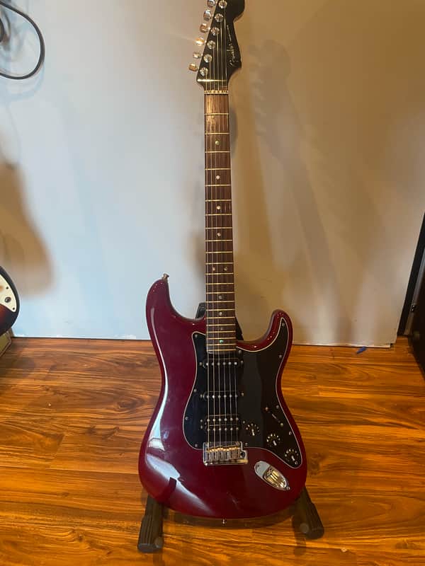 Fender American Select Mahogany Stratocaster HSS with Rosewood Fretboard 2005 - 2011 - Crimson Red Transparent image 1